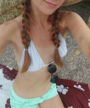 Со мной ты окунешься в мир удовольствий и наслаждений. У меня опыт и талант удовлетворить твои самые горячие фантазии 🔥💦. Обладая идеальной внешностью, я готова поразить тебя своими эластичными формами и сексуальными навыками. Мои услуги всегда на высшем уровне - глубокий минет, экспресс программы, классический секс и многое другое. Мои отзывы говорят сами за себя 😘. Звони мне, и мы устроим настоящий мультиоргазмический фейерверк страсти! Фото 100% реальные, обещаю не разочаровывать. Давай встретимся и развлечемся по-настоящему в Москве! 🌇 1553, 33 года